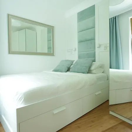 Апартаменти Sunrise